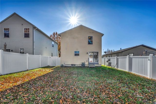 967 Russell Avenue, Akron, OH 44307