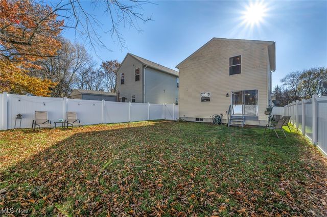 967 Russell Avenue, Akron, OH 44307