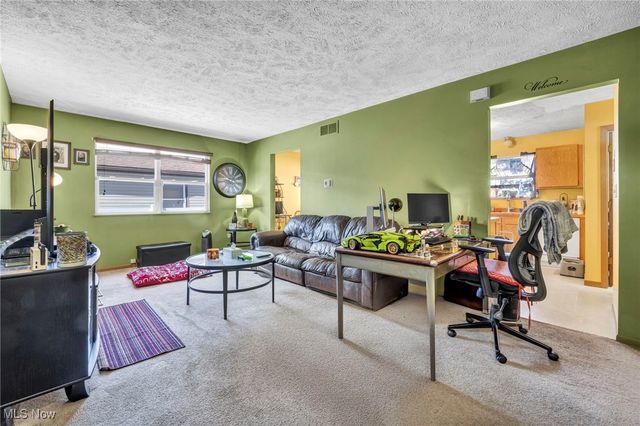 967 Russell Avenue, Akron, OH 44307