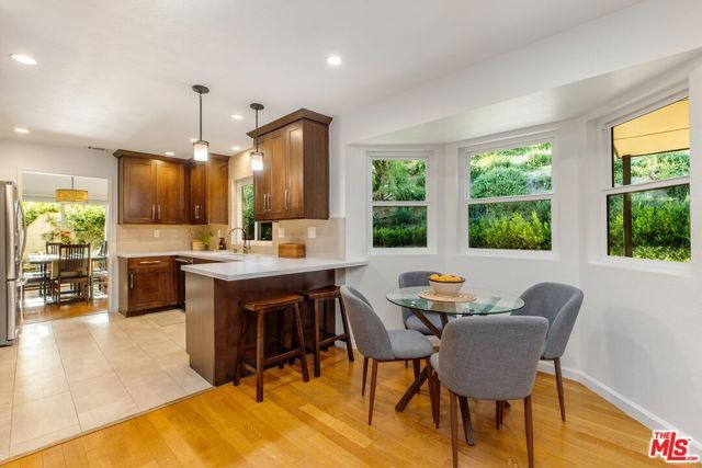 837 Brown Drive, Burbank, CA 91504