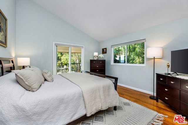 837 Brown Drive, Burbank, CA 91504