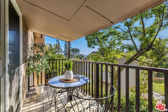 837 Brown Drive, Burbank, CA 91504