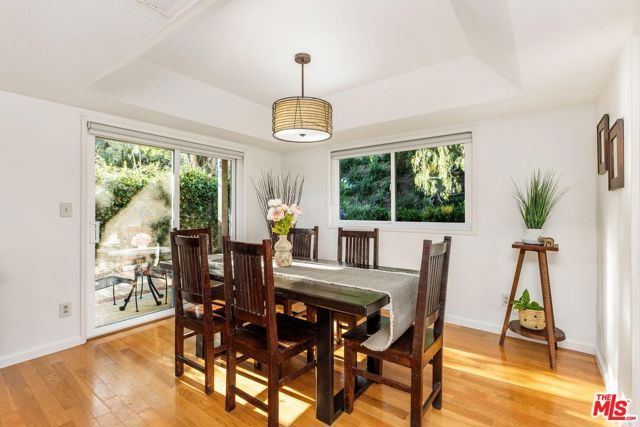 837 Brown Drive, Burbank, CA 91504