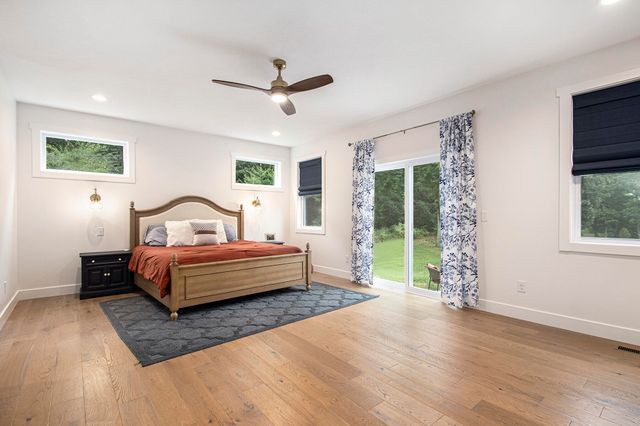 68575 W Banks Drive, Ontwa Twp, MI 49112