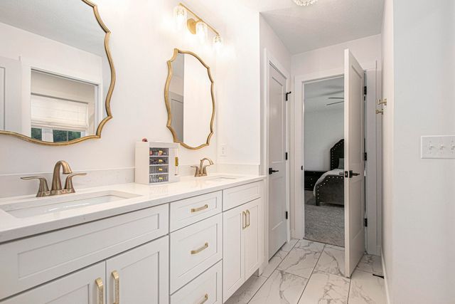 68575 W Banks Drive, Ontwa Twp, MI 49112