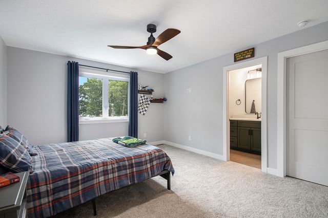 68575 W Banks Drive, Ontwa Twp, MI 49112