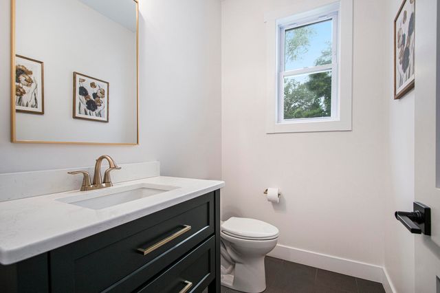 68575 W Banks Drive, Ontwa Twp, MI 49112