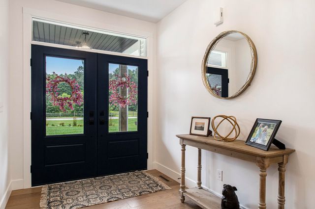 68575 W Banks Drive, Ontwa Twp, MI 49112