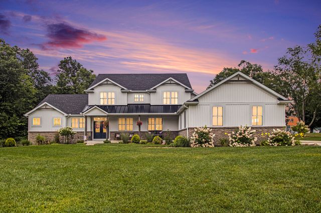 68575 W Banks Drive, Ontwa Twp, MI 49112