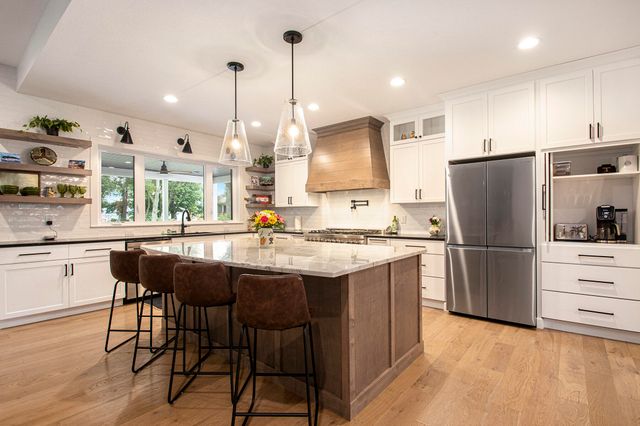 68575 W Banks Drive, Ontwa Twp, MI 49112