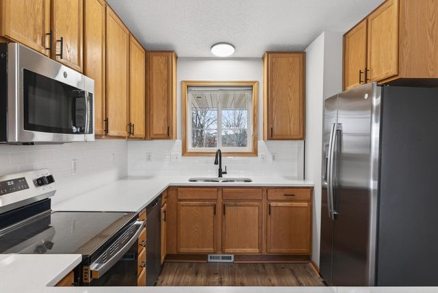 625 Juliet Avenue, Clearwater, MN 55320