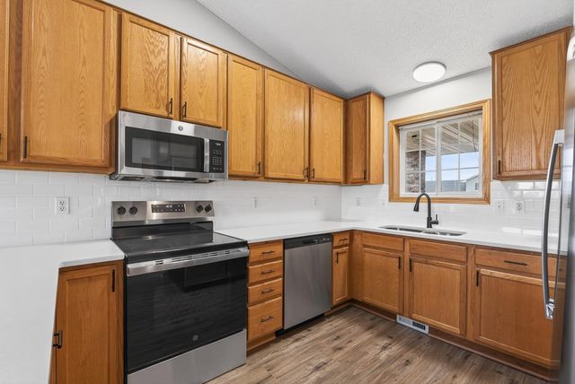 625 Juliet Avenue, Clearwater, MN 55320