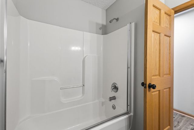 625 Juliet Avenue, Clearwater, MN 55320