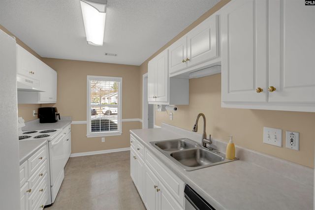 105 Thorn Tree Lane, Columbia, SC 29212