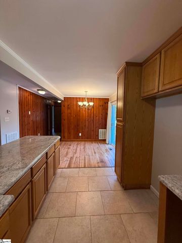 2217 Aleaf Terrace, Spartanburg, SC 29302