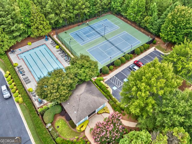 525 Willow Oak Way, Roswell, GA 30076