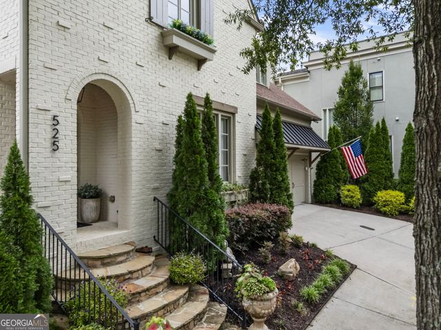525 Willow Oak Way, Roswell, GA 30076