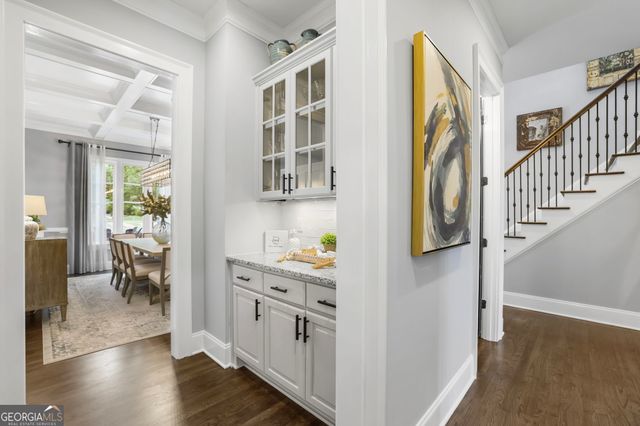 525 Willow Oak Way, Roswell, GA 30076