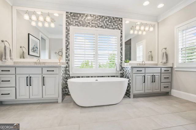 525 Willow Oak Way, Roswell, GA 30076