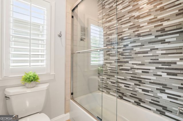 525 Willow Oak Way, Roswell, GA 30076