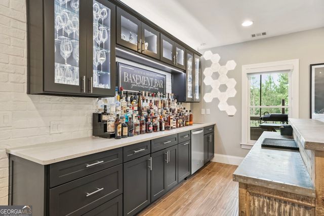 525 Willow Oak Way, Roswell, GA 30076