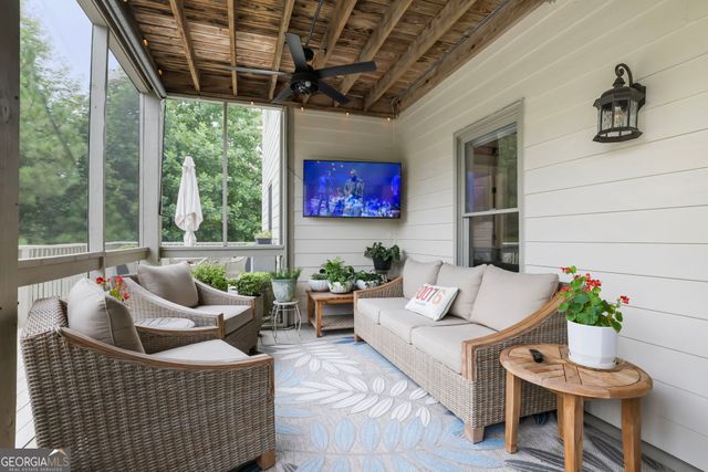525 Willow Oak Way, Roswell, GA 30076