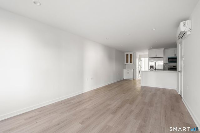 29 Village Road 3, Milford, CT 06460