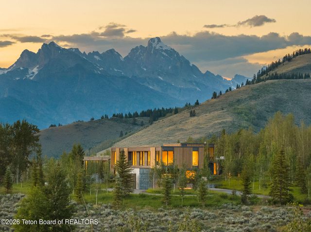 2005 W BANNOCK Road, Jackson, WY 83001