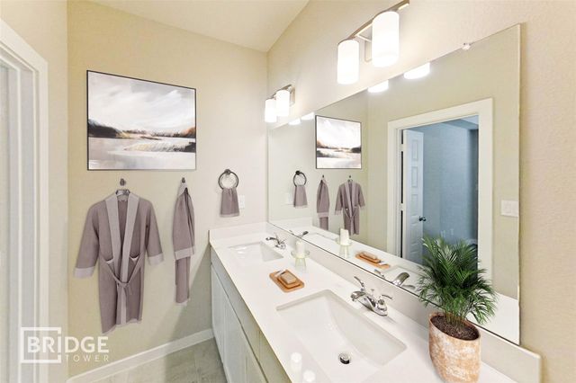 346 Huisache Street, Lake Jackson, TX 77566