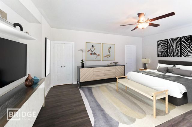 346 Huisache Street, Lake Jackson, TX 77566