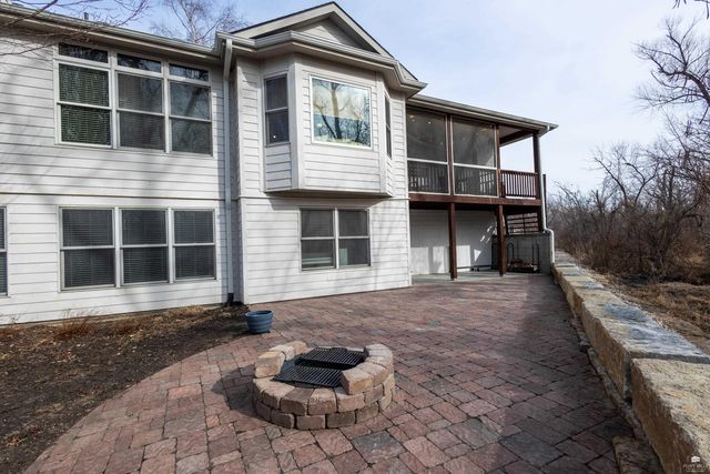 2705 St. Charles Circle, Manhattan, KS 66502