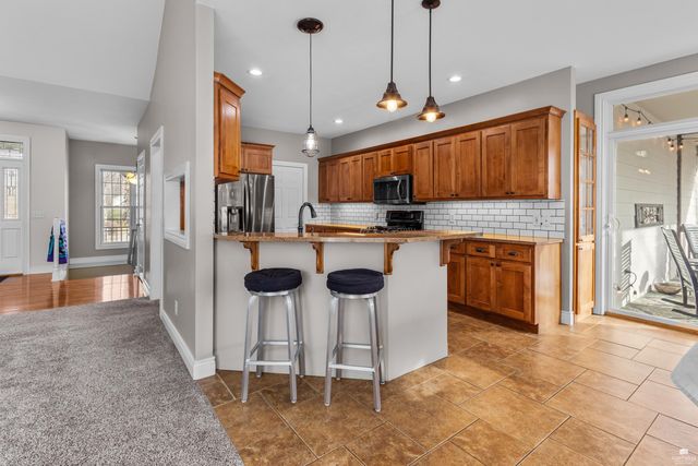 2705 St. Charles Circle, Manhattan, KS 66502