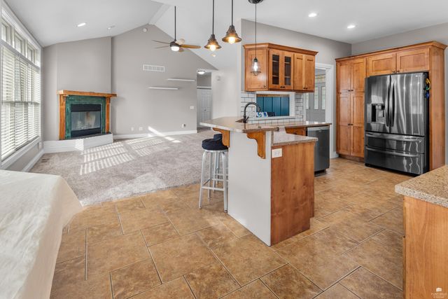 2705 St. Charles Circle, Manhattan, KS 66502