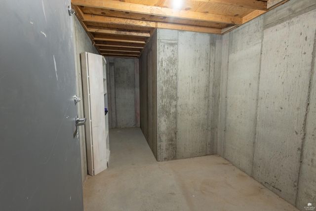 2705 St. Charles Circle, Manhattan, KS 66502