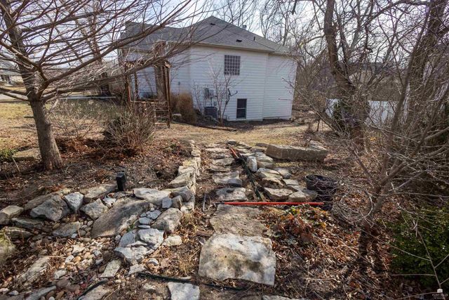 2705 St. Charles Circle, Manhattan, KS 66502