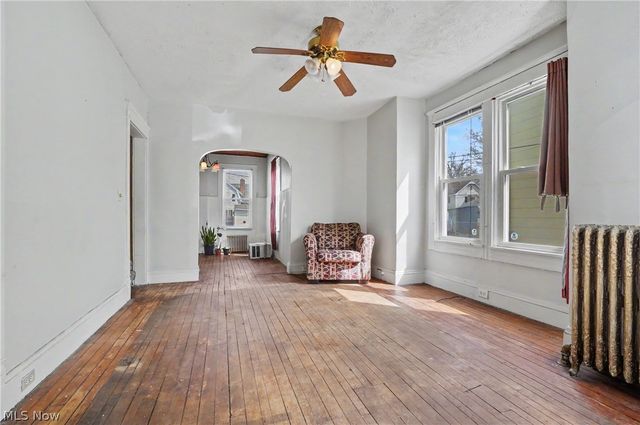 1297 W 116th Street, Cleveland, OH 44102