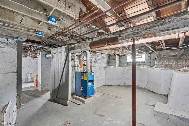 1297 W 116th Street, Cleveland, OH 44102