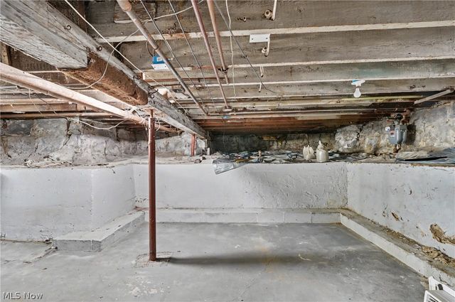 1297 W 116th Street, Cleveland, OH 44102