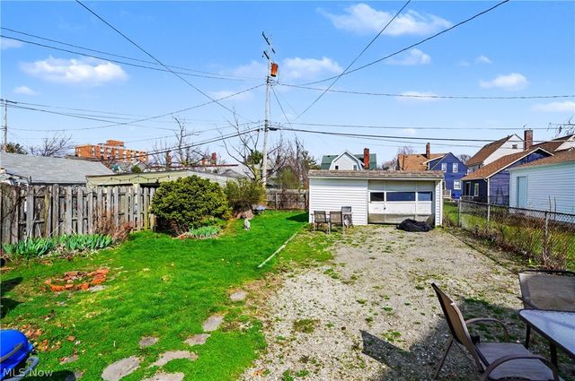 1297 W 116th Street, Cleveland, OH 44102