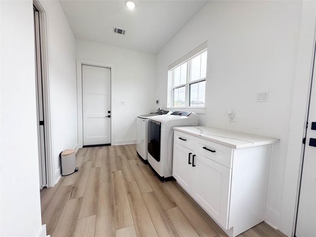 21823 White Oak View Drive, Tomball, TX 77375