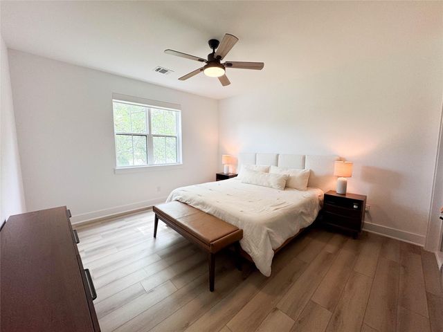 21823 White Oak View Drive, Tomball, TX 77375