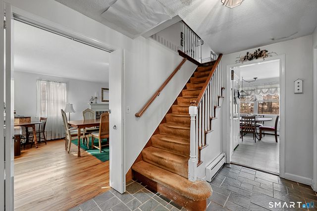 3 Cotswold Way, Avon, CT 06001