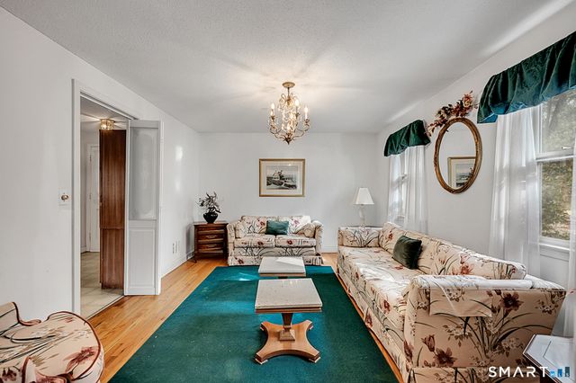 3 Cotswold Way, Avon, CT 06001