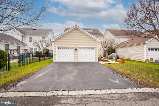 66 HARNESS WAY, Chesterfield, NJ 08515