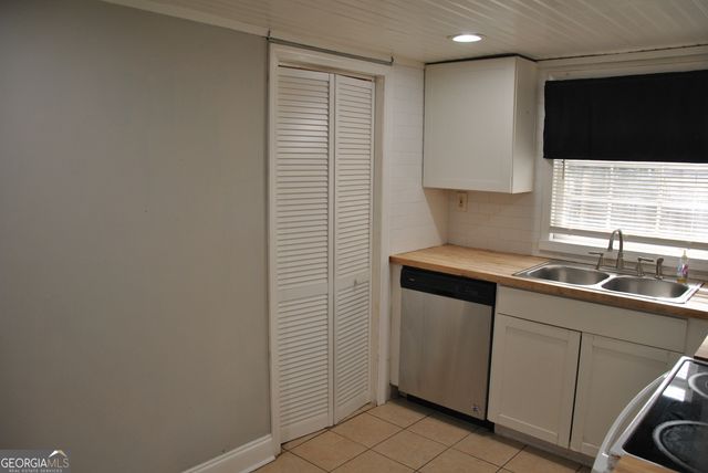 1384 Womack Avenue, East Point, GA 30344