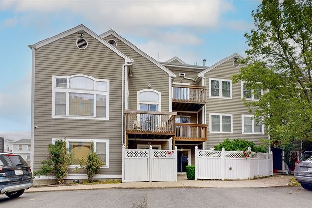 111 W Eighth C, Boston, MA 02127