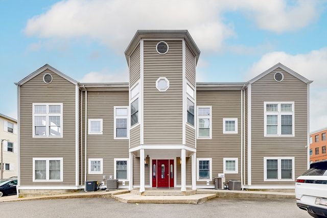 111 W Eighth C, Boston, MA 02127
