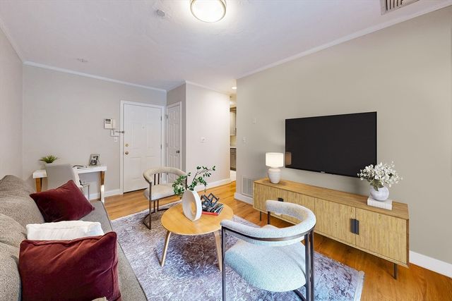 111 W Eighth C, Boston, MA 02127