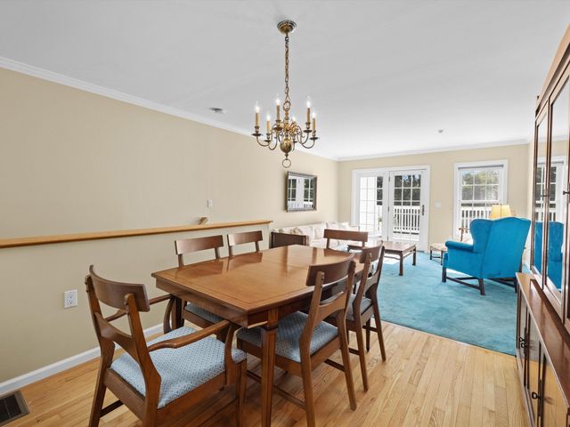 30 William Onthank Ln 30, Southborough, MA 01772