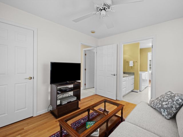 30 William Onthank Ln 30, Southborough, MA 01772
